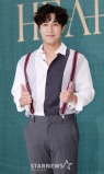 uLEh(SHINHWA)vʐ^