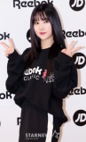 uEi(GFRIEND)vʐ^